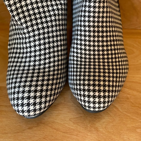 Madden Girl wedge bootie - Picture 3 of 5